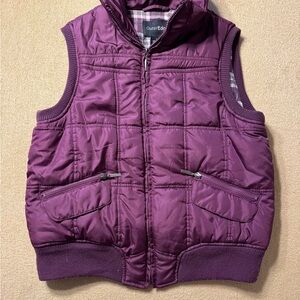 Outer Edge Kids Vest in Rich Purple